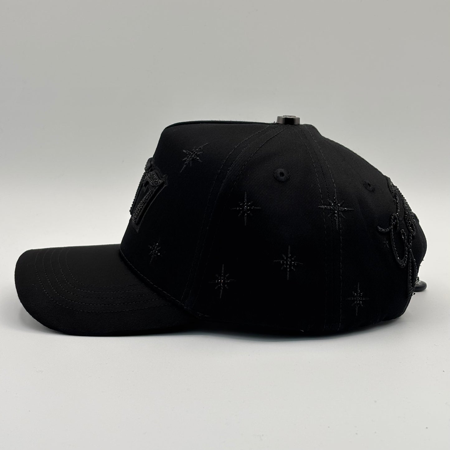 777 negra